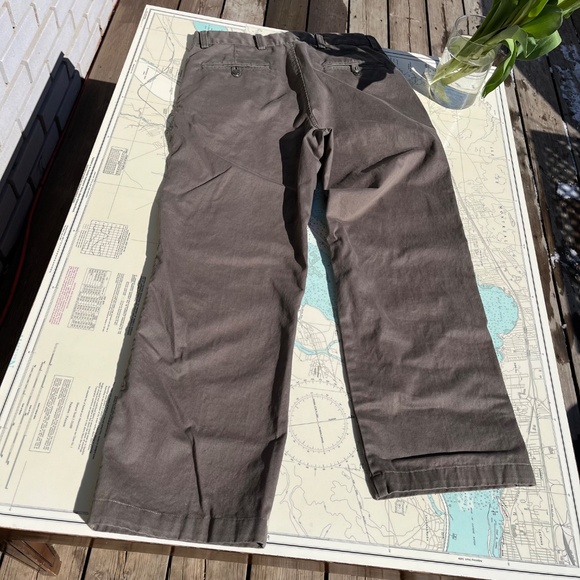 Dockers 100% Cotton Khaki Pants 32 x 30 - Picture 6 of 6